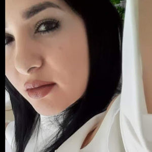 Meet your Posher, Yanilza